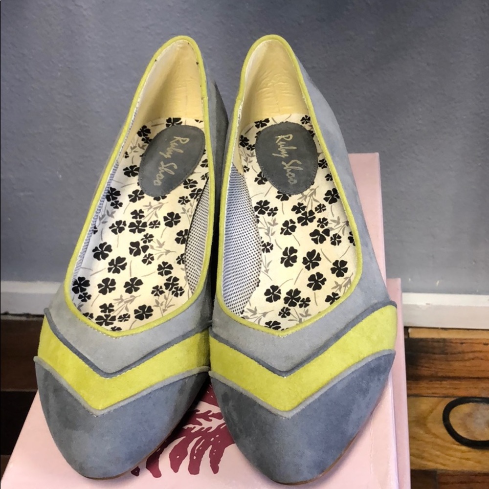 Shoe